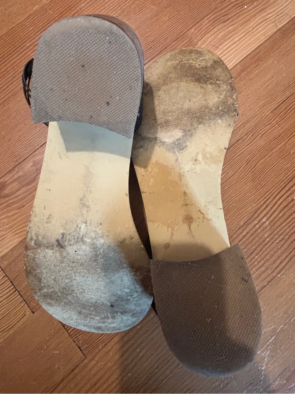 kenzie Black Ankle-Strap Open-Toe Sandals - Picture 3 of 3